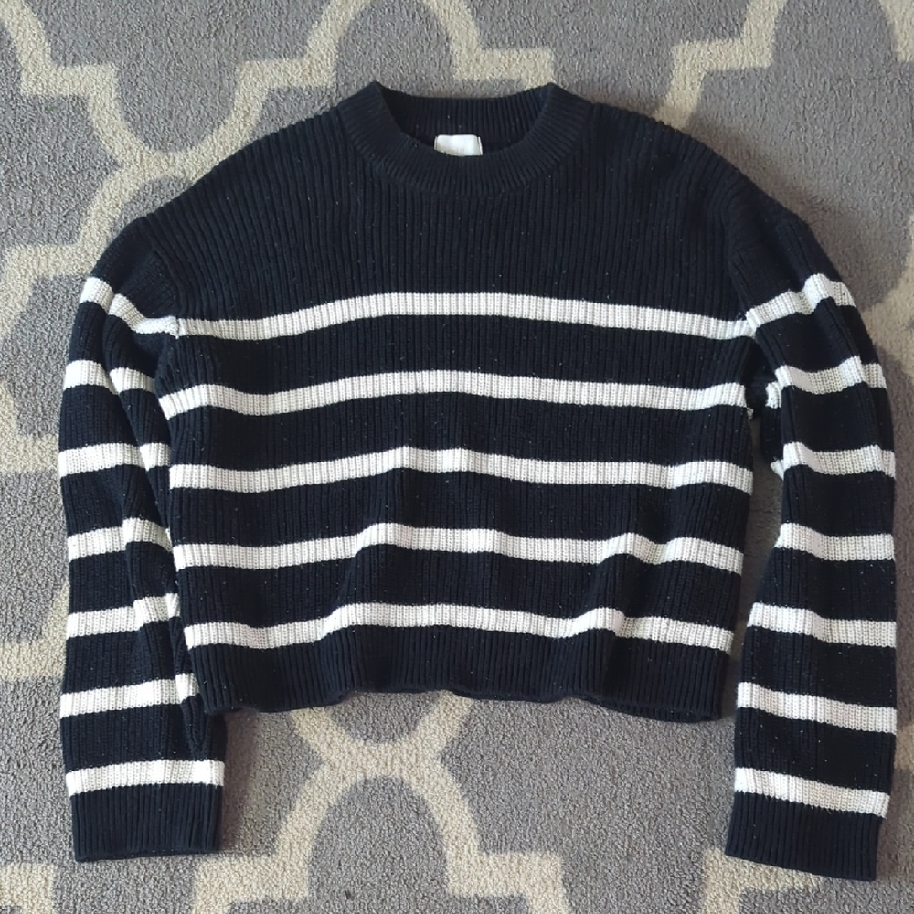 Striped Black and White Women's Sweater